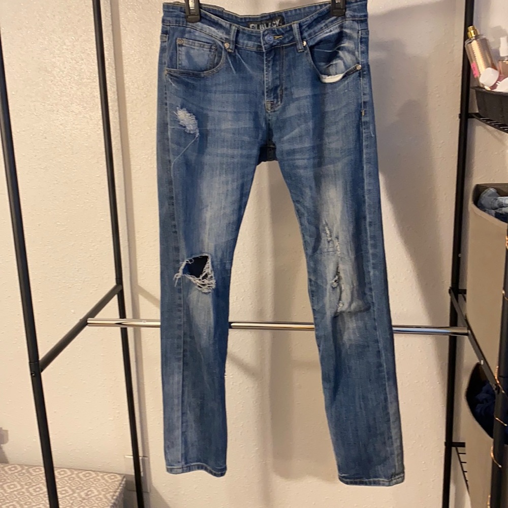 💙Comfy, Distressed Jeans💙